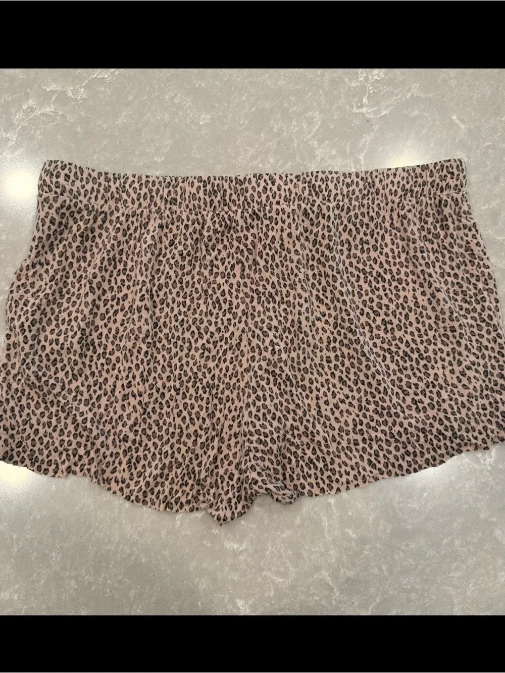 GapBody Maternity Leopard Print Modal Sleep Shorts Size M EUC Pink Brown